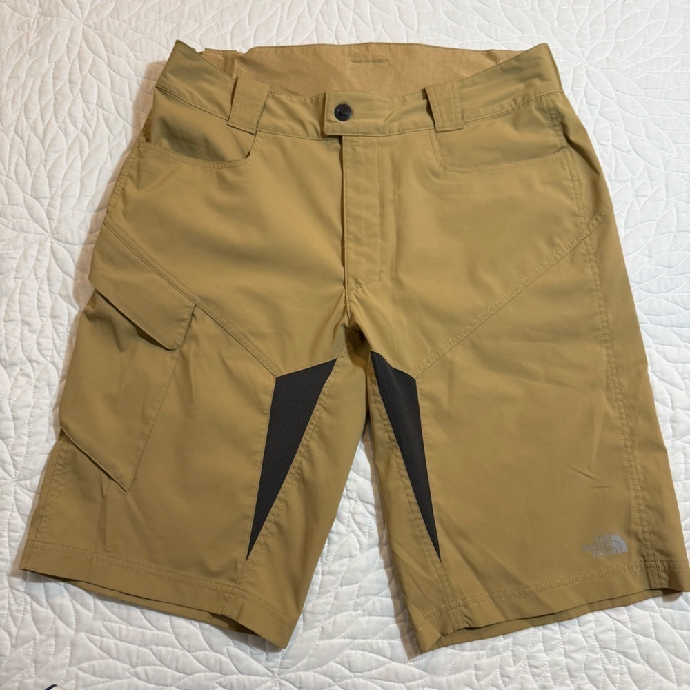 The North Face short size 34